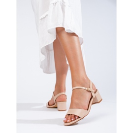 Sandalias crema de mujer en el puesto de Shelovet beige 3
