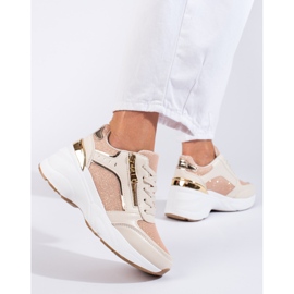 Zapatillas beige con suela gruesa de Shelovet 2