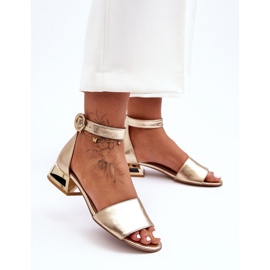 Sandalias De Piel Con Tacones Dorados Laura Messi 2143 Oro 6
