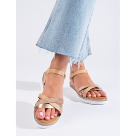 Sandalias cuña Shelovet beige marrón 3
