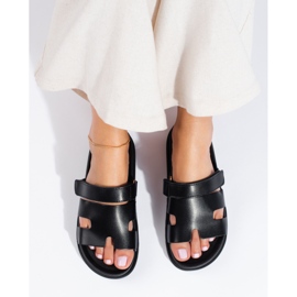 Pantuflas de mujer negras sobre una gruesa plataforma Shelovet negro 2