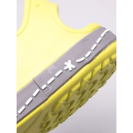Sandalias Coqui Yogi Jr 8862-407-1348 amarillo 3