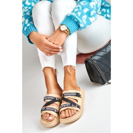 Elegantes zapatillas beige de La.Fi 5