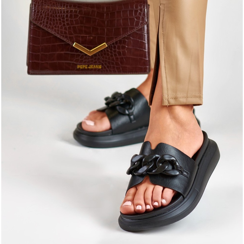 La.Fi Chanclas negras con cadena negro 1 La.Fi Chanclas negras con cadena negro 1