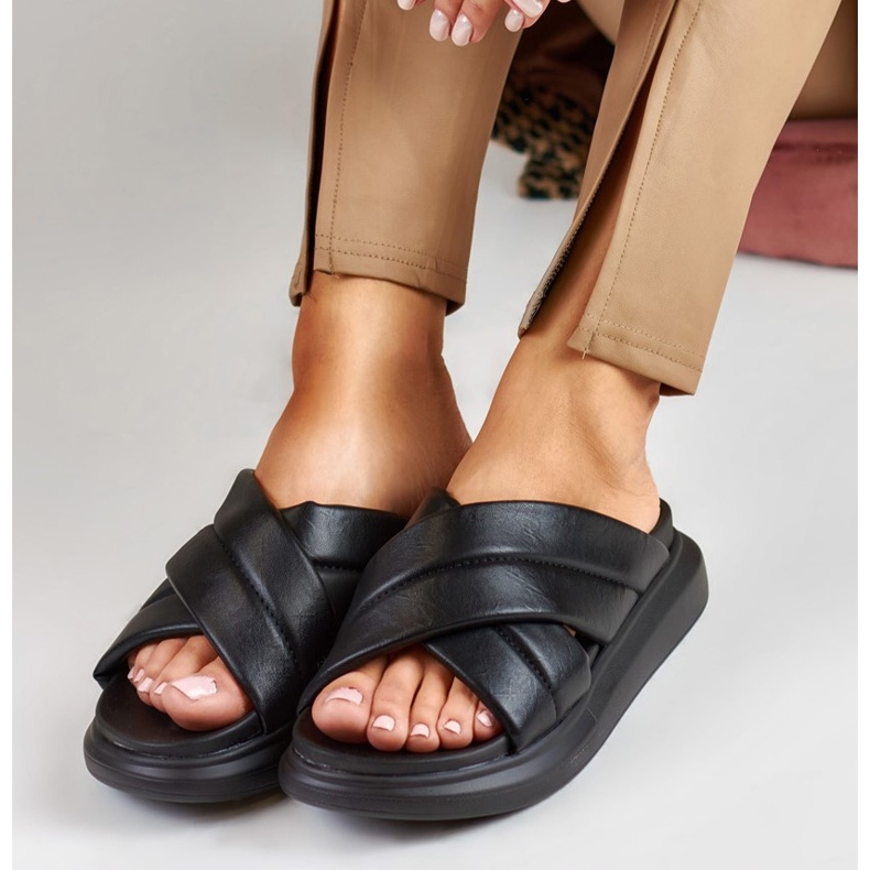 La.Fi Babuchas clásicas negras negro 1