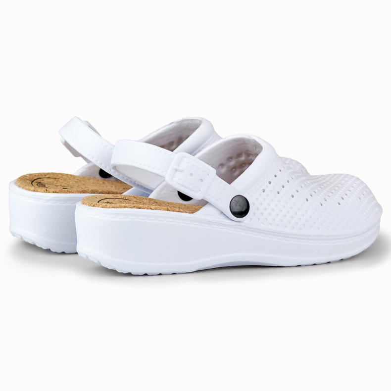 Cómodas zapatillas de casa de mujer con dedos cubiertos blanco 1 Cómodas zapatillas de casa de mujer con dedos cubiertos blanco 1