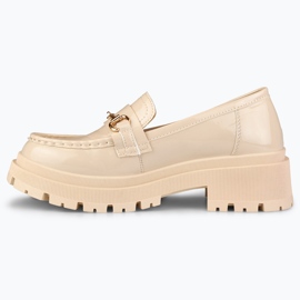 Zapatos plataforma beige lacados 2