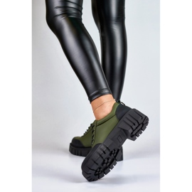 Zapatos verde oscuro fabricados en ecopiel 2