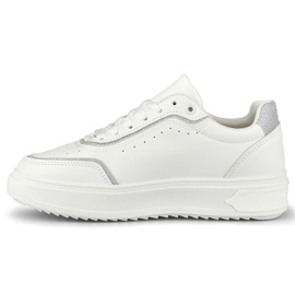 Deportivas blancas con accesorios plateados blanco 5