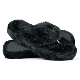 Chanclas negras con pelo negro 1
