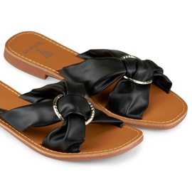 Babuchas negras de mujer fabricadas en ecopiel negro 5