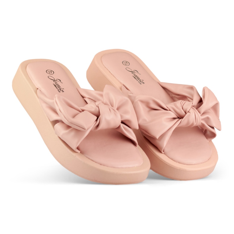 Babuchas rosa para mujer fabricadas en ecopiel 1