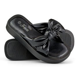 Babuchas negras de mujer fabricadas en ecopiel negro 4