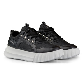 Deportivas de mujer negras con suela blanca. negro 2