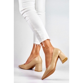 Zapatos de salón beige de Laila 2