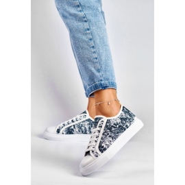 Deportivas de mujer en blanco y negro 5