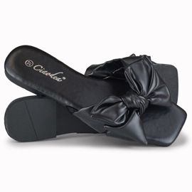 Chanclas negras con lazo de Isanna negro 2