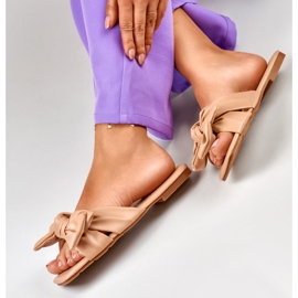 Chanclas con lazo beige de Isanna 7