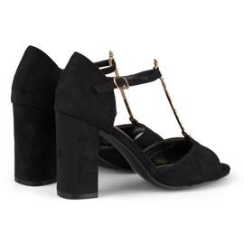 Elegantes sandalias de tacón alto con decoración dorada negro 1