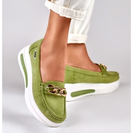 Mocasines de mujer verde claro en la plataforma. 6