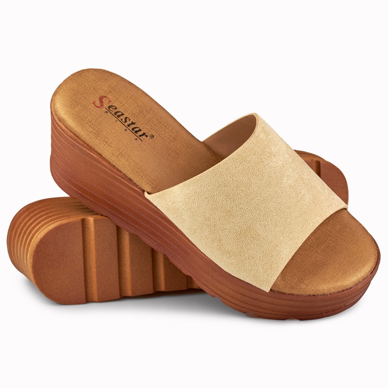 Sandalias beige con cuña de Versis 1 Sandalias beige con cuña de Versis 1