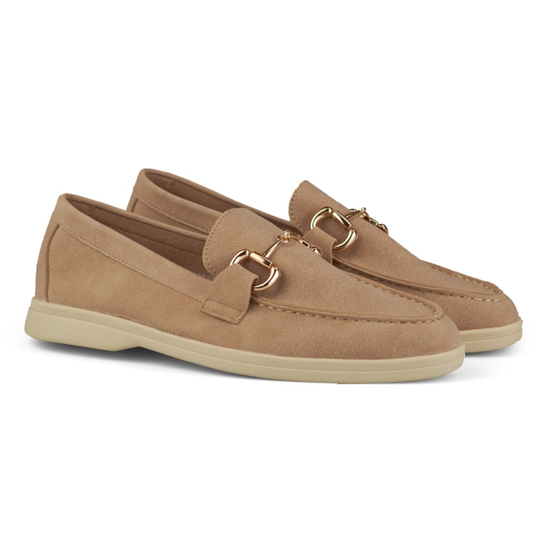 Cómodos mocasines mujer beige suave 1 Cómodos mocasines mujer beige suave 1