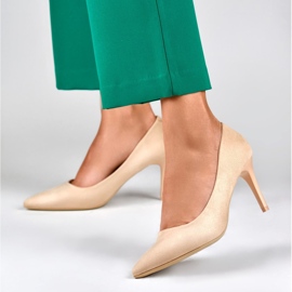 Zapatos de salón ante beige clásico 6