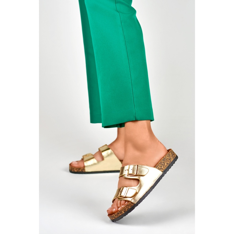 Chanclas doradas con suela de corcho dorado 2