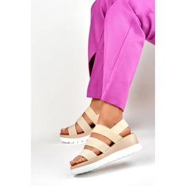 Sandalia plataforma baja elastico beige 4