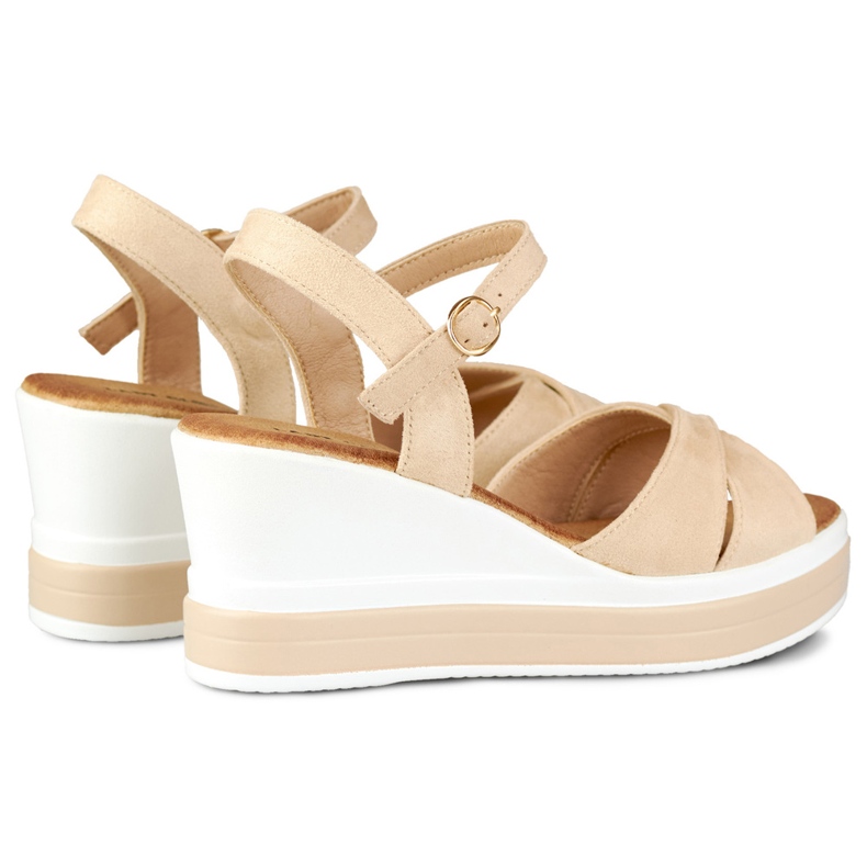 Cómodas sandalias cuña beige 1 Cómodas sandalias cuña beige 1