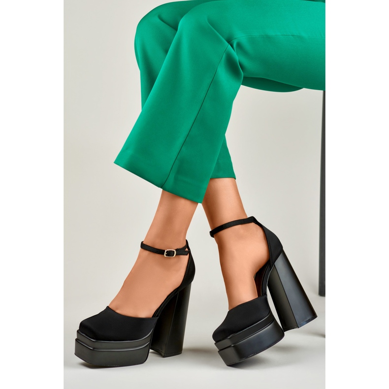 Sandalias negras de tacón alto de Libby. negro 1