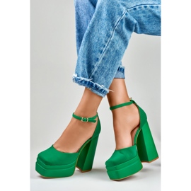 Sandalias de tacón verde de Libby 5