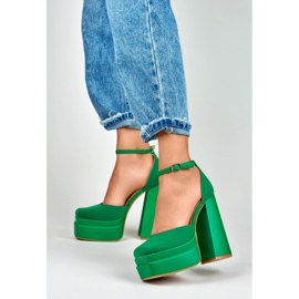 Sandalias de tacón verde de Libby 3