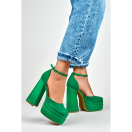 Sandalias de tacón verde de Libby 4