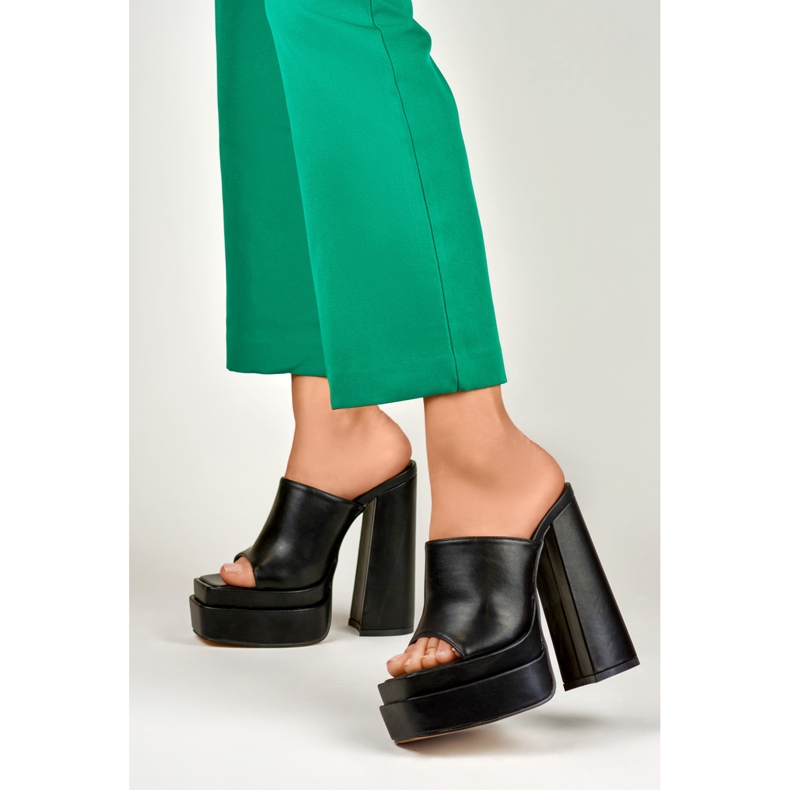 Chanclas negras de tacón alto de Evelyn negro 2