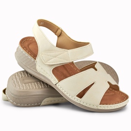 Cómodas sandalias mujer beige 3