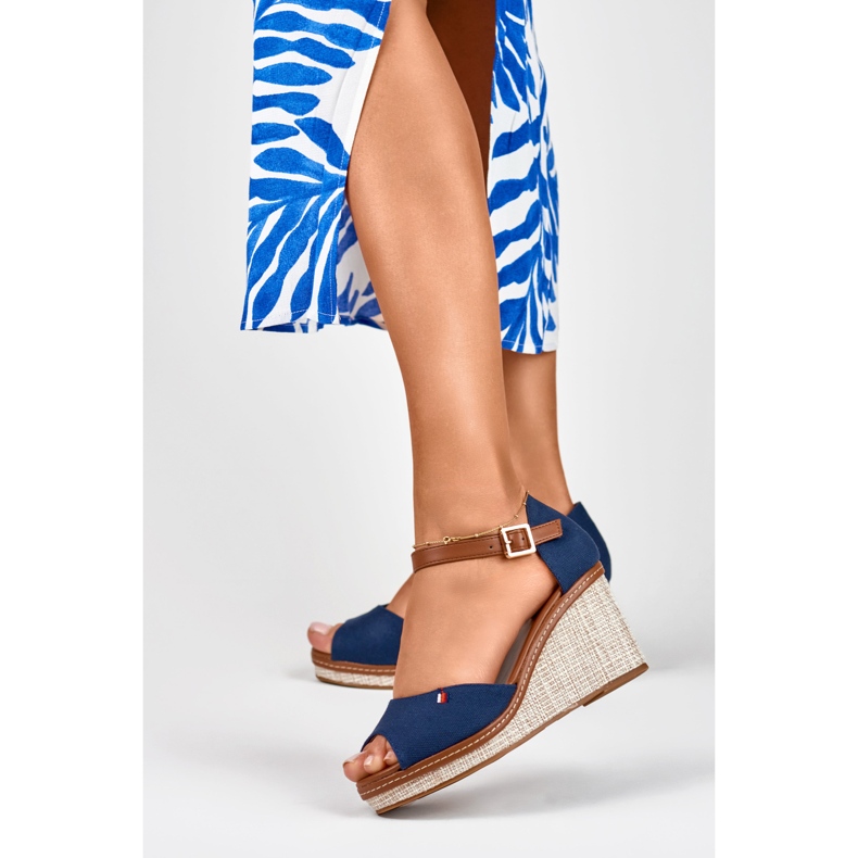 Sandalias mujer cuña azul marino de Tomm 2