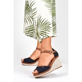 Sandalias negras de mujer con cuña de Tomm negro 4