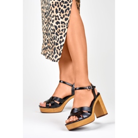 Sandalias negras de mujer en el post. negro 2