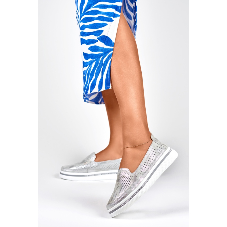 Zapatos mujer piel calados plata 2