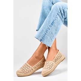 Alpargatas mujer encaje beige 2