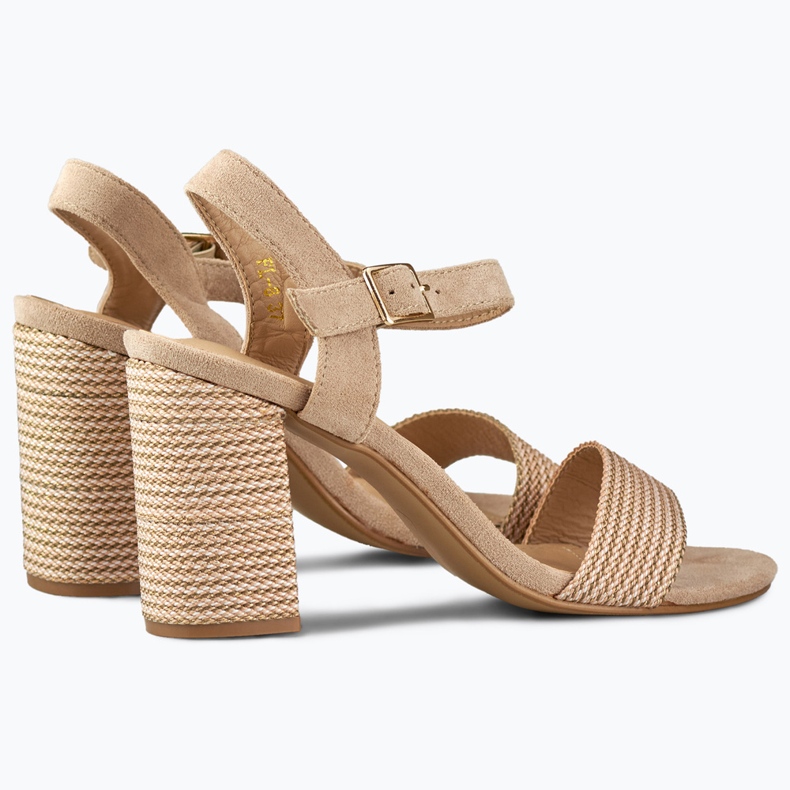 Sandalias de mujer en gamuza beige en el poste 1