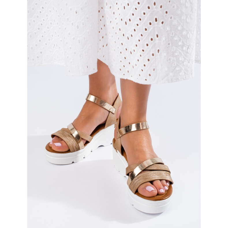 Sandalias cuña Shelovet beige 2