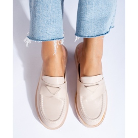 Chanclas beige con puntera integrada de Shelovet 2
