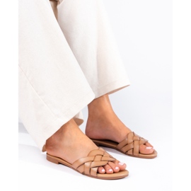 Sandalias planas trenzadas beige de Shelovet 2