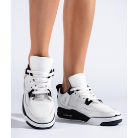 Zapatillas negras y blancas con suela gruesa de Shelovet blanco 3