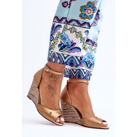 Sandalias Piel Cuña Laura Messi 2603/784 Oro dorado 7