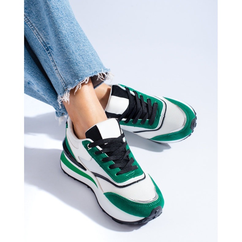Zapatillas blancas y verdes de mujer en la plataforma Shelovet. blanco 1