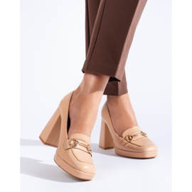 Zapatos de tacón beige de Shelovet 1