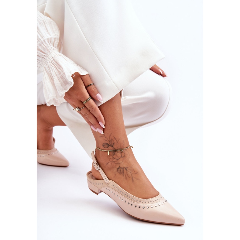 PG1 Bailarinas Piel Tachuelas Beige Laroshe 2